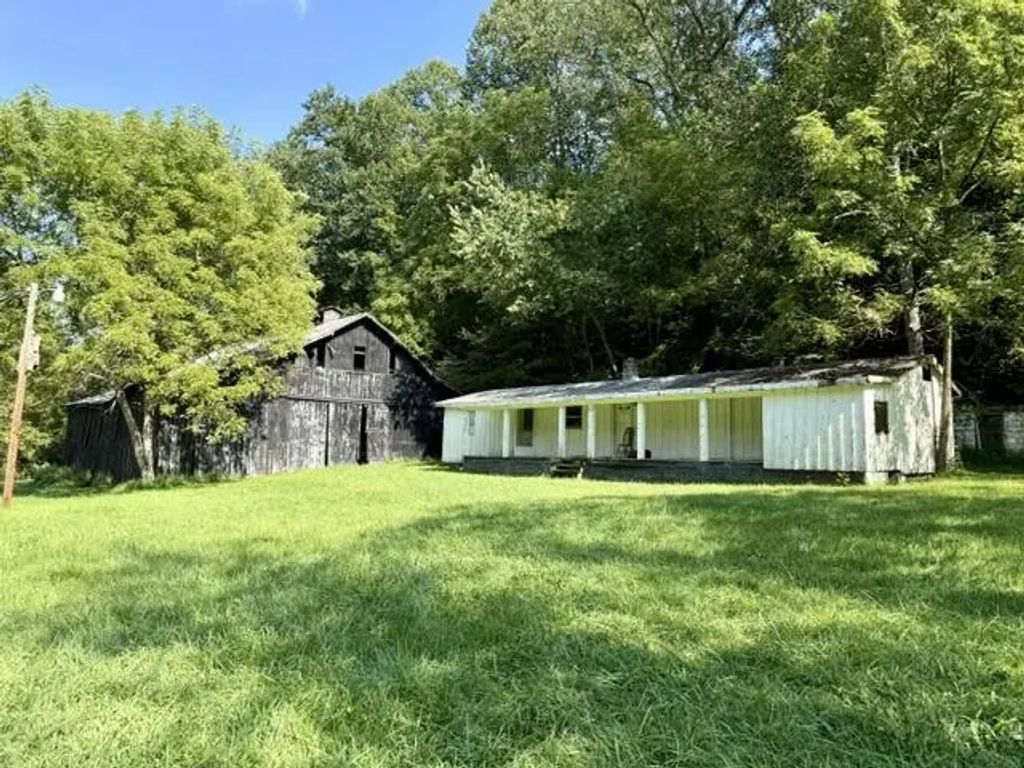 257 Hope Road, Beattyville