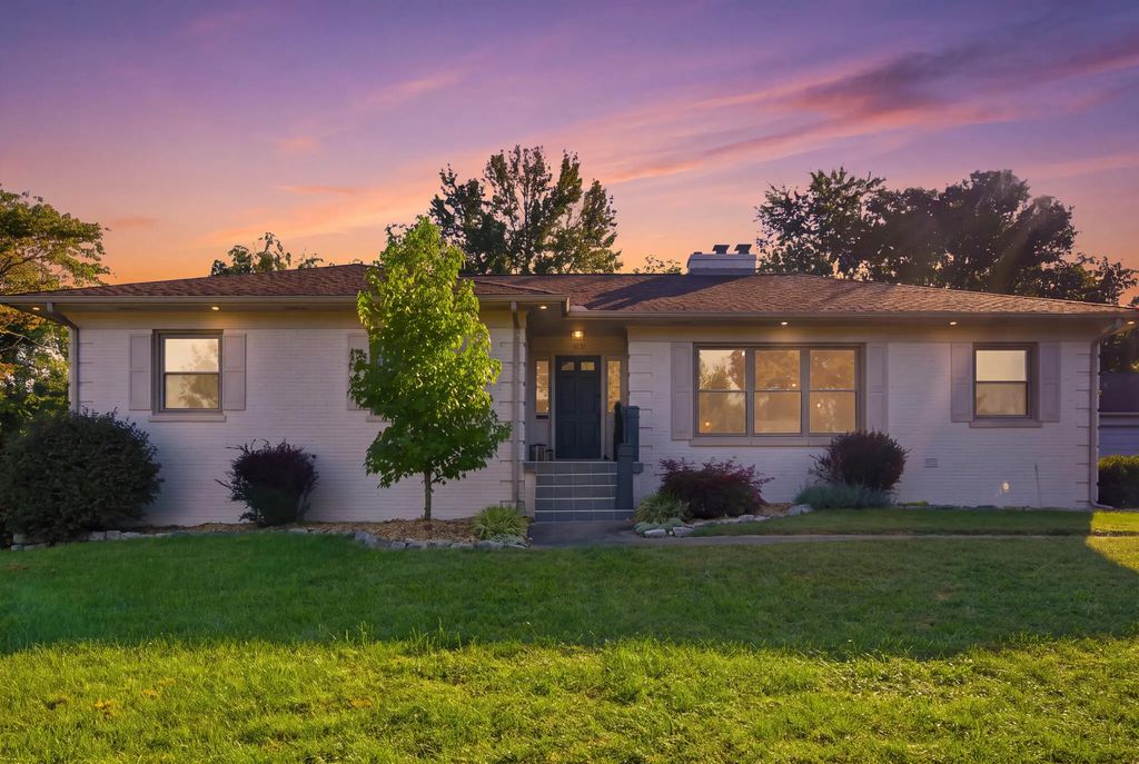 309 Thistleton Circle, Lexington