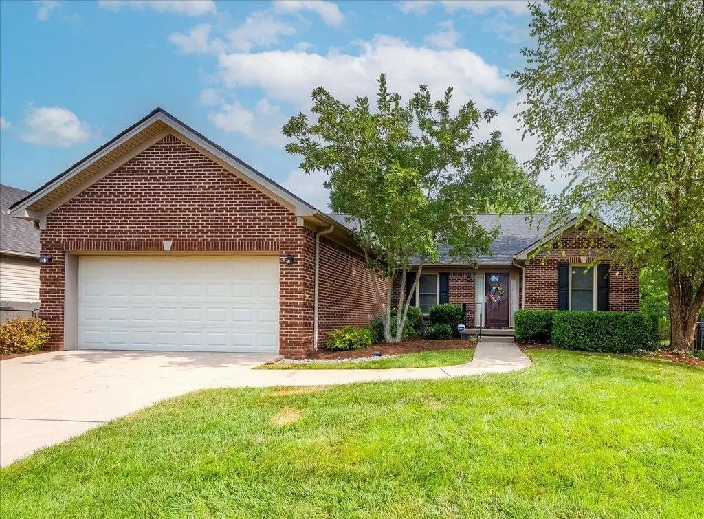 541 Huntersknoll Place, Lexington