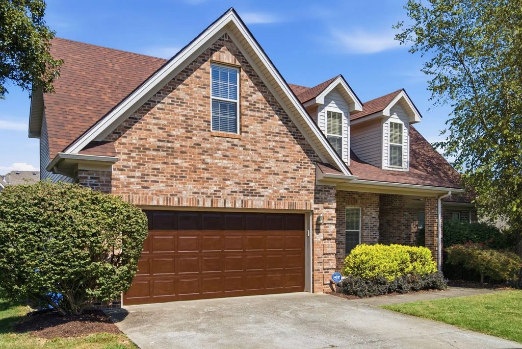 3209 Winged Foot Circle, Lexington