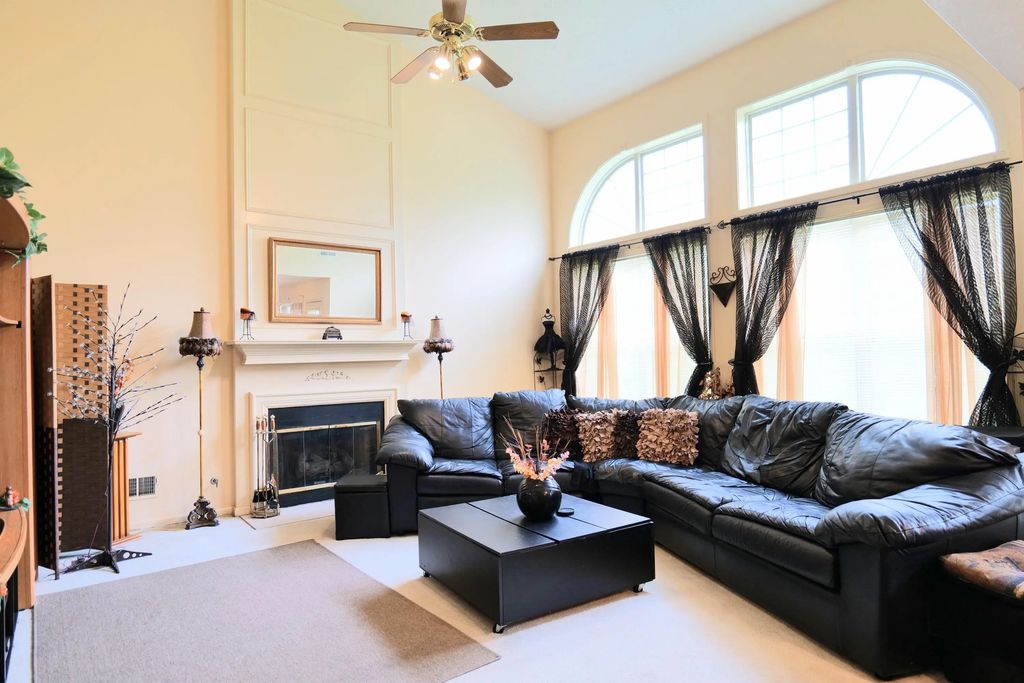 180 Bittersweet Way, Lexington