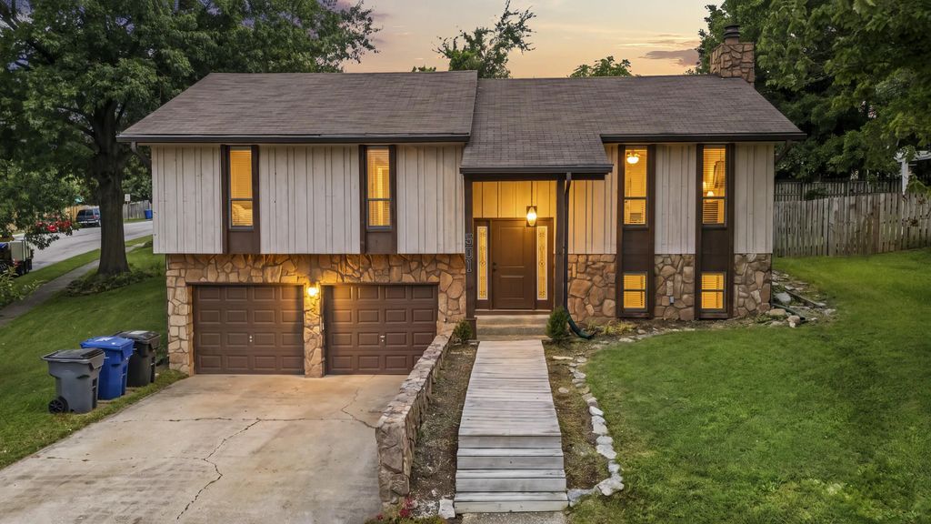 501 Southwind Terrace, Lexington