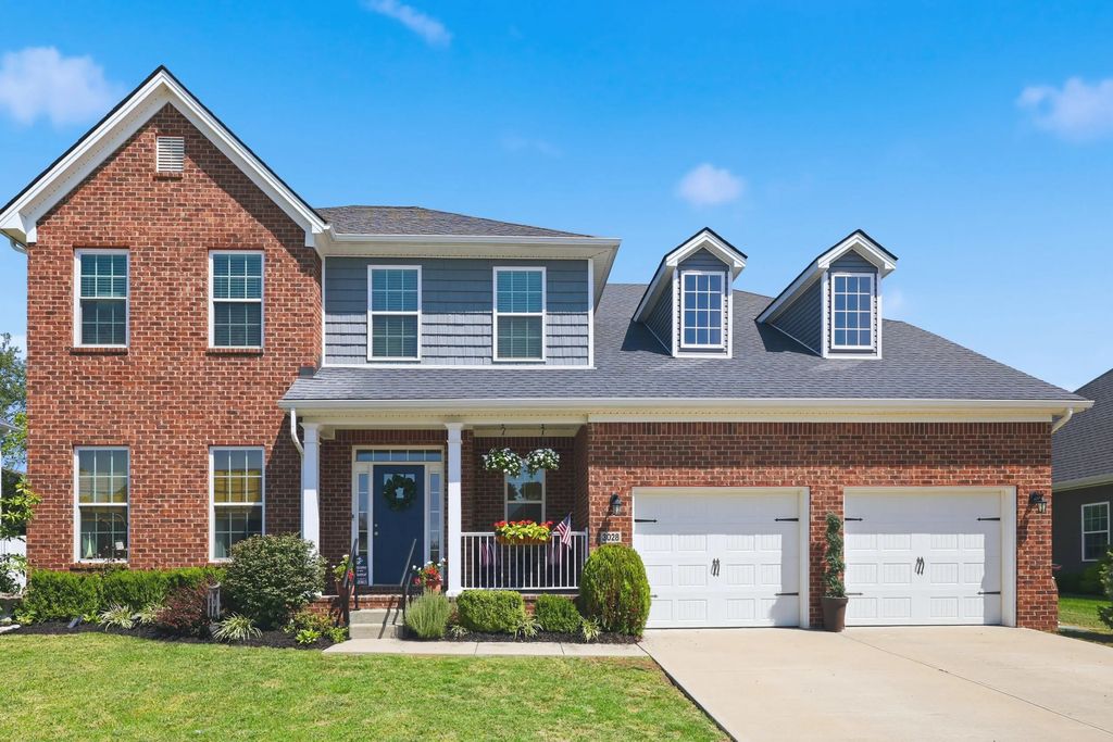 3028 Rosewood Drive, Versailles