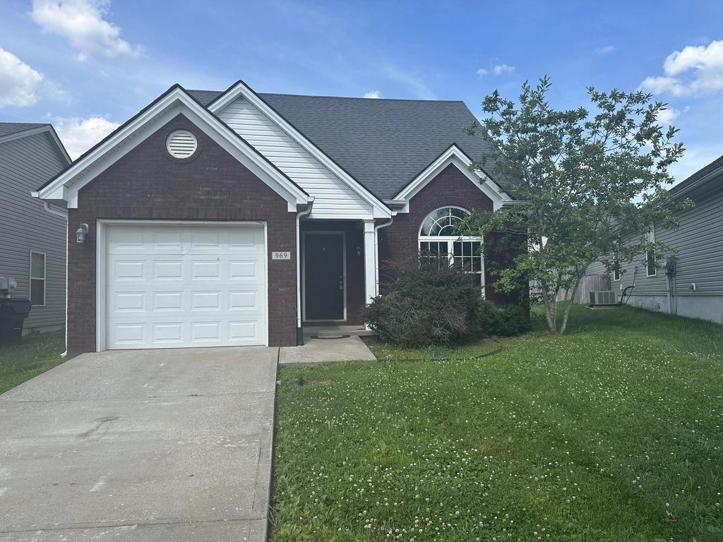 969 Sugarbush Trail, Lexington