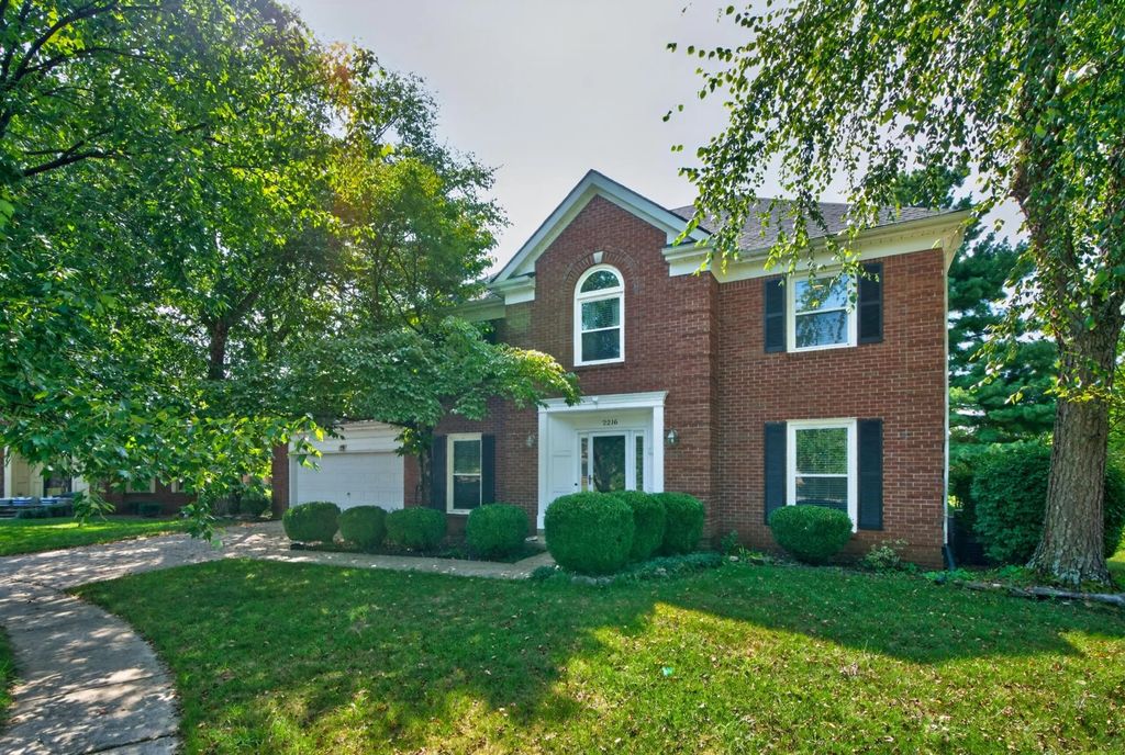 2216 Cascade Way, Lexington