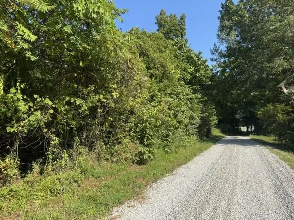 358 Tom Taylor Road, Corbin