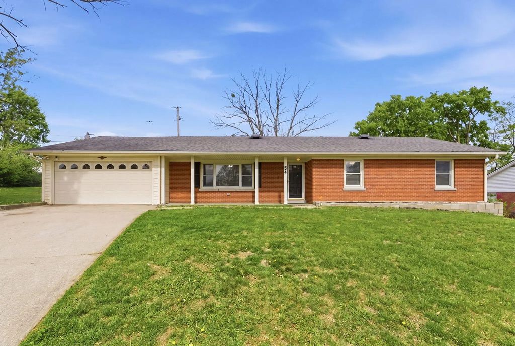 54 Locust Drive, Winchester