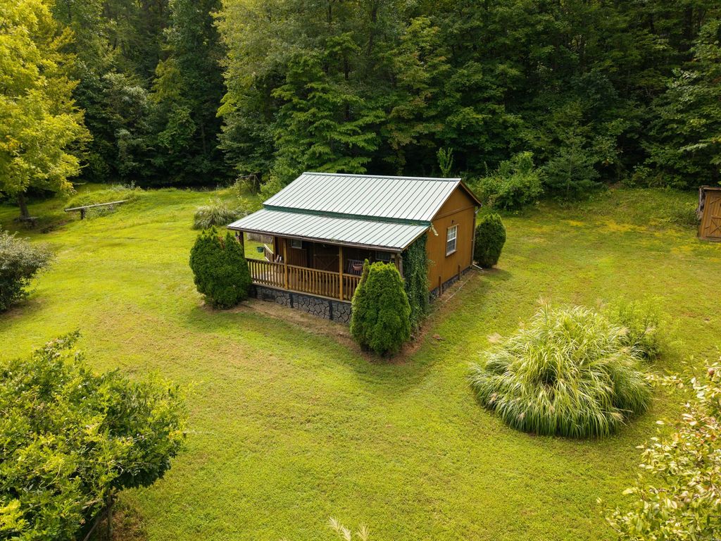 480 Phillips Hollow Road, Monticello