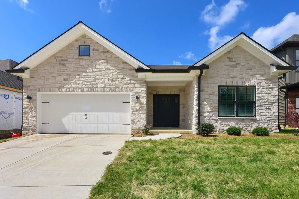 3508 Stolen Horse Trace, Lexington