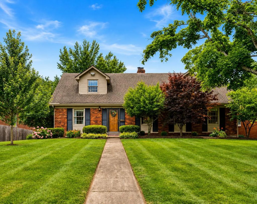 328 Leawood Drive, Lexington
