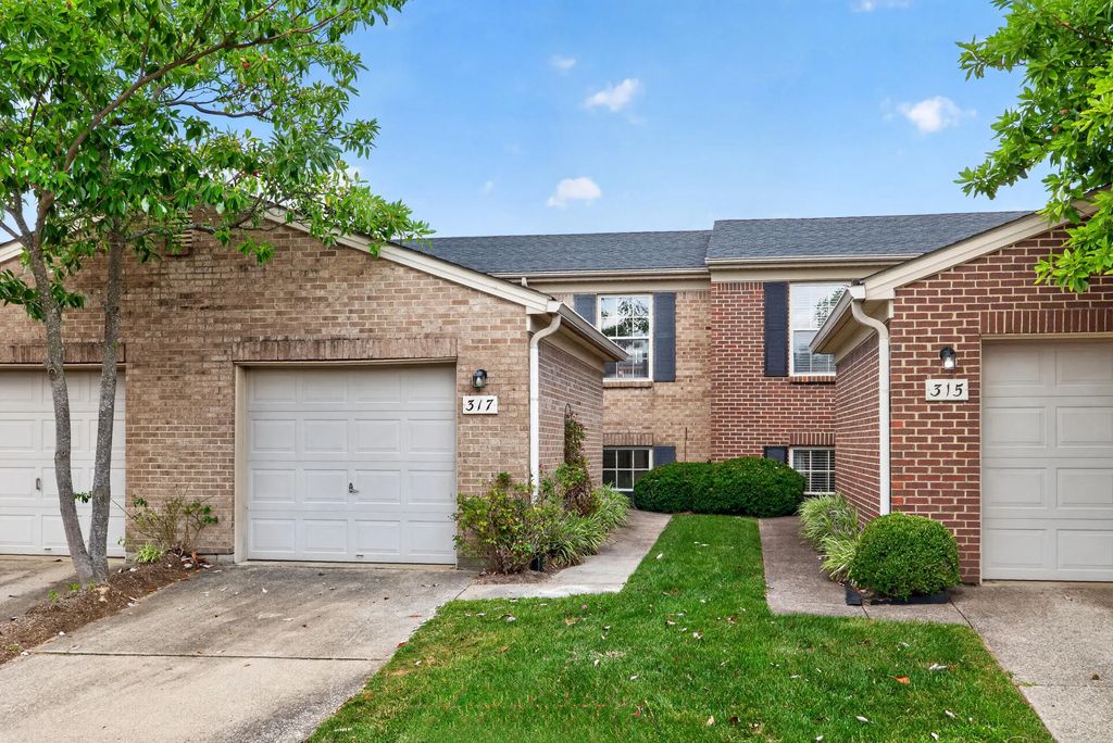 317 Johns Turn Trail, Lexington