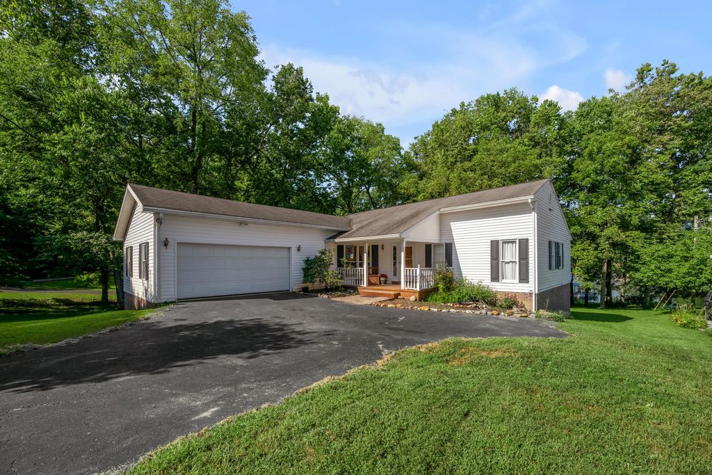 2073 Crystal Springs Road, Danville
