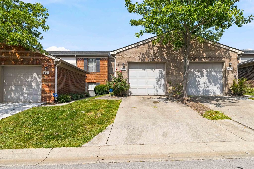 319 Johns Turn Trail, Lexington