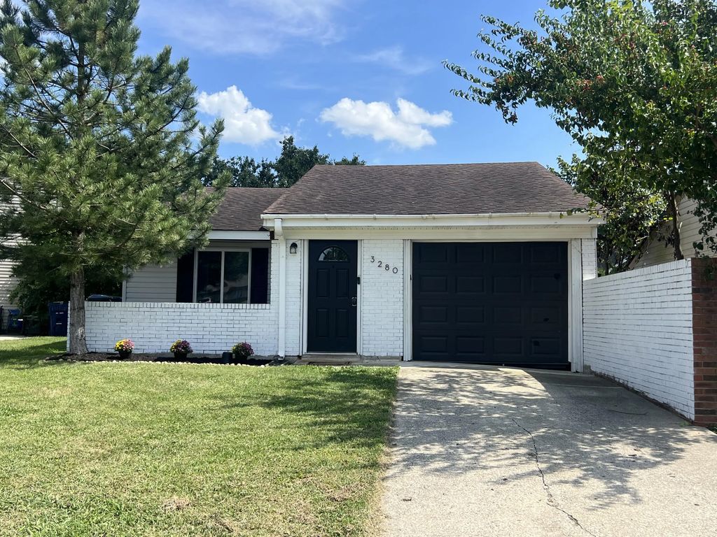 3280 Valhalla Drive, Lexington