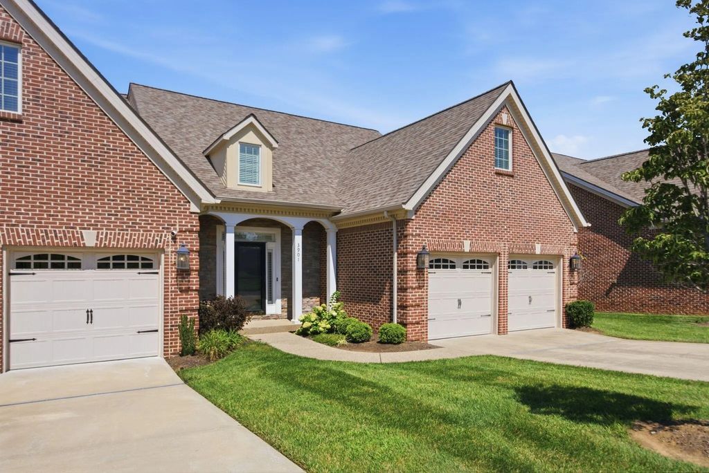 3901 Wentworth Place, Lexington