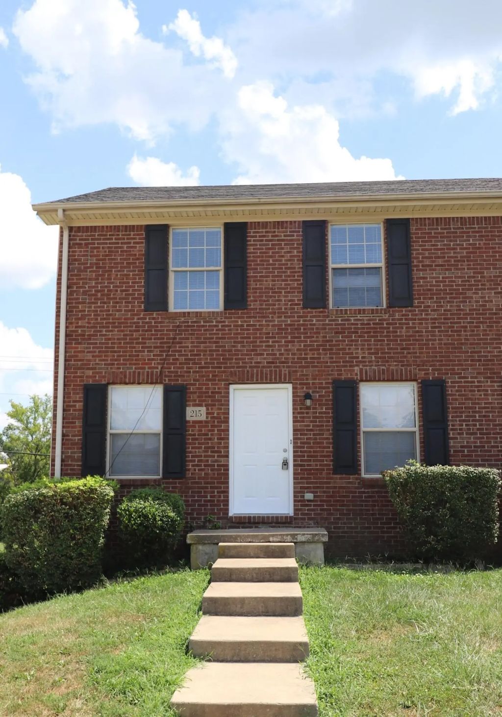 215 Elkchester Circle, Nicholasville