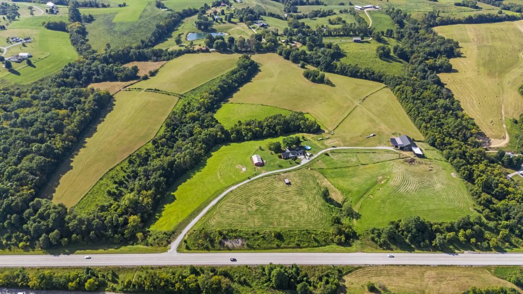 945 Veterans Memorial Highway, Sharpsburg