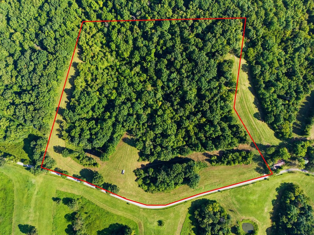 1062 Clay Burgin Road, Lawrenceburg