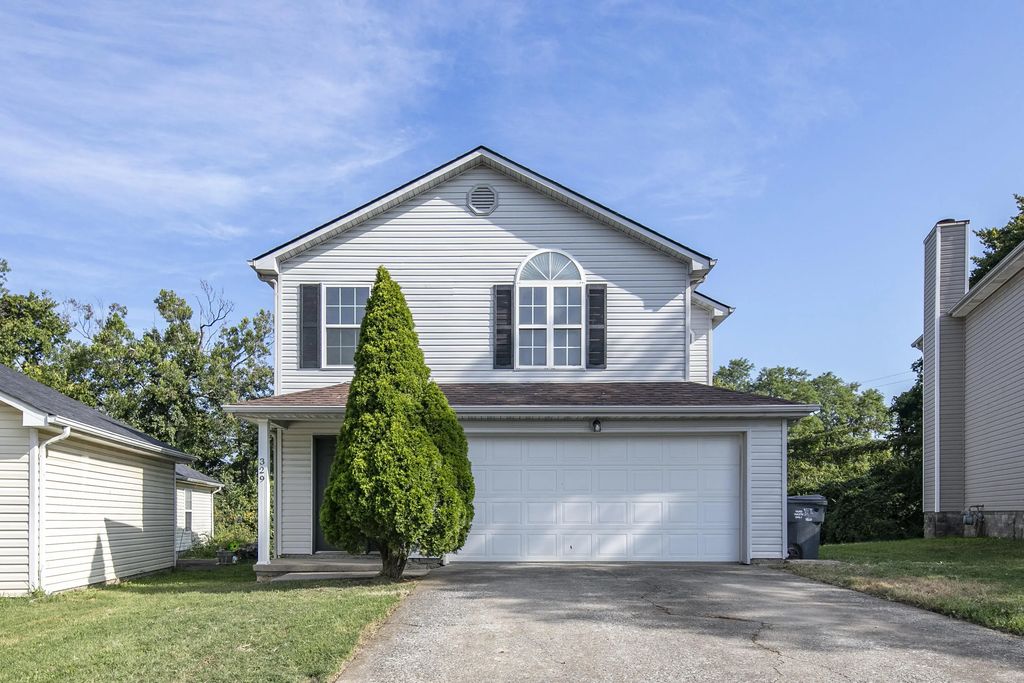 329 Shadow Glen Court, Lexington