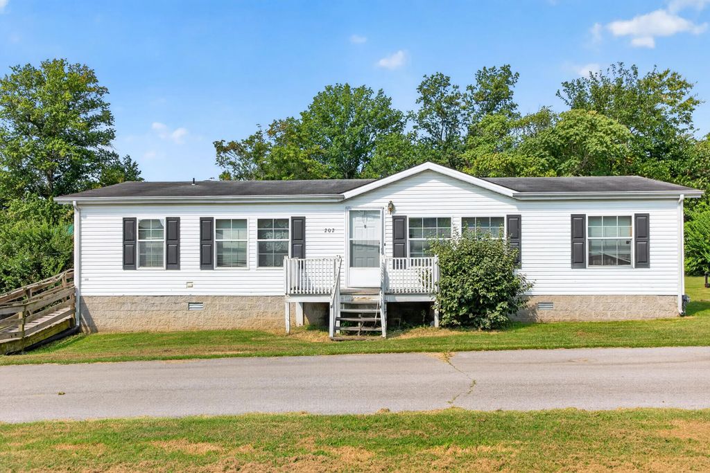 202 N Third Street, Harrodsburg