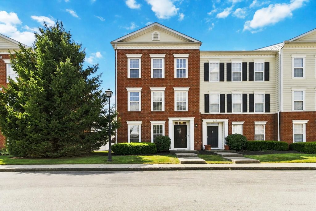2413 Lady Bedford Place, Lexington