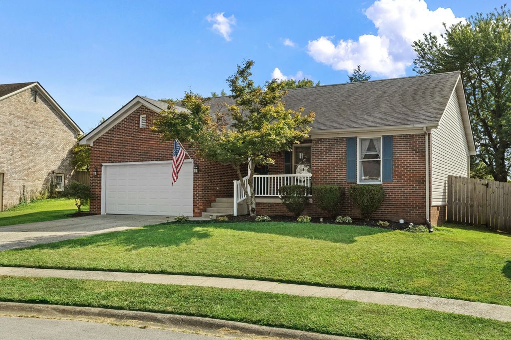2494 Harrods Pointe Trace, Lexington