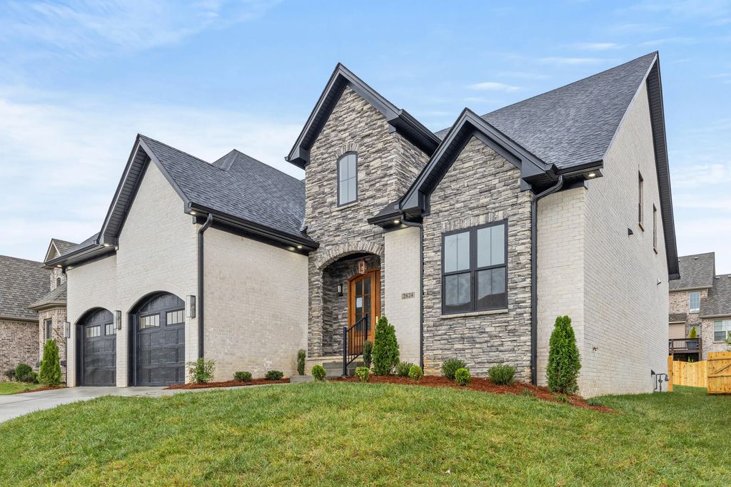 2624 Lucca Place, Lexington