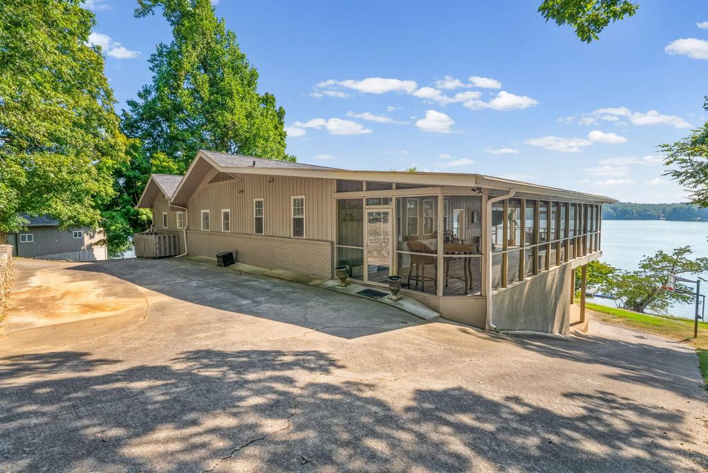 285 Bayview Drive, Eddyville
