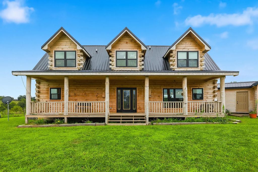 6 Earthaven Drive, Waddy
