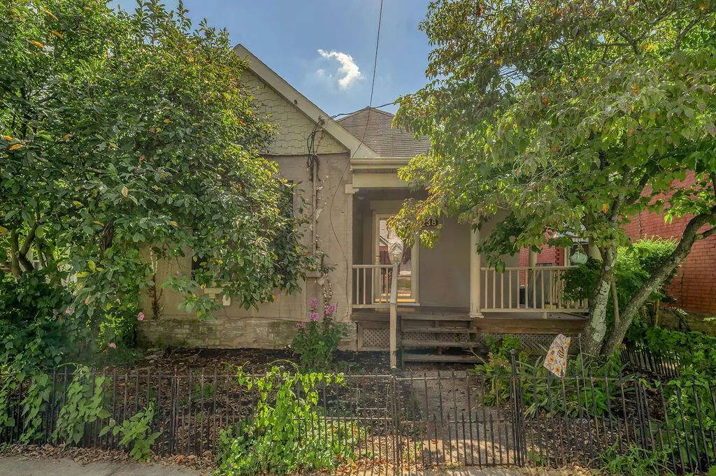 238 E Fourth Street, Lexington