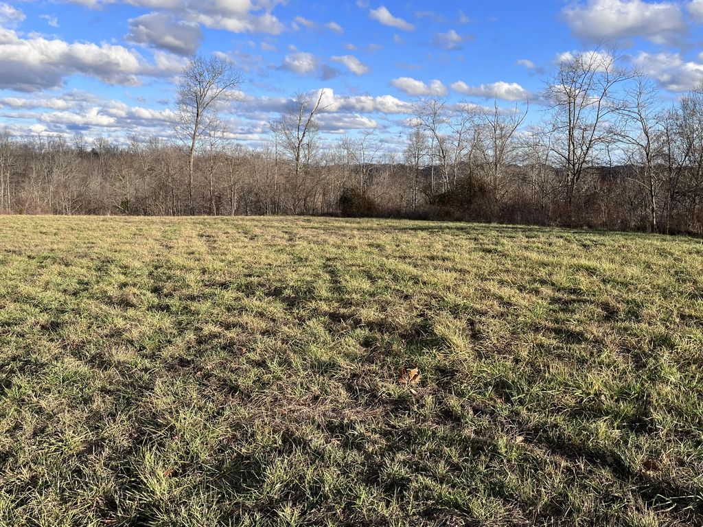 2571 Kentucky 1071, Tyner