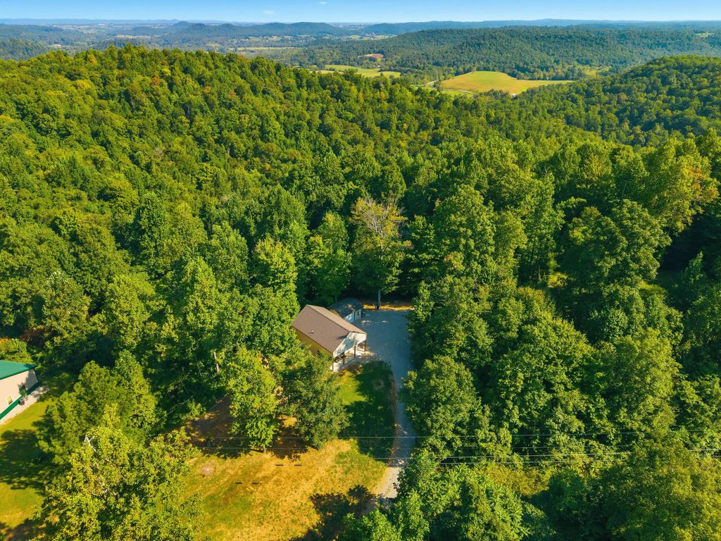 1562 High Ridge Road, Middleburg