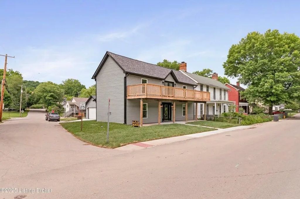 802 Kentucky Avenue, Frankfort