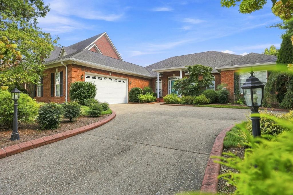 4736 Firebrook Boulevard, Lexington