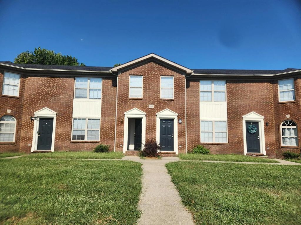 105 Woods Trail 2, Richmond