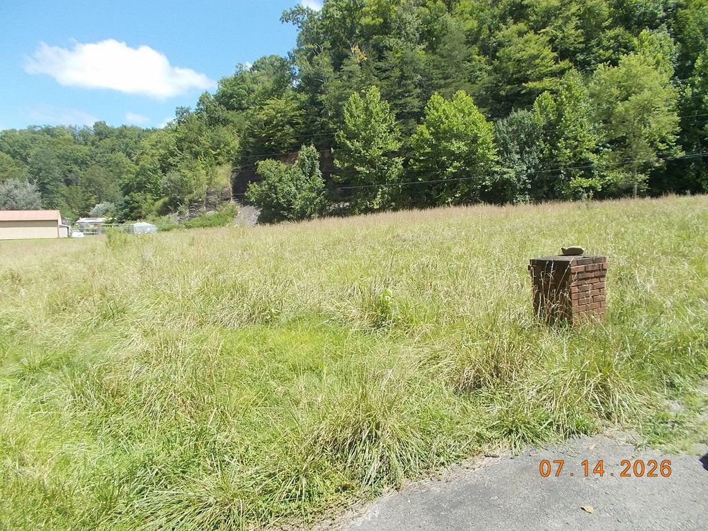 1548 Bales Creek  Road, Manchester