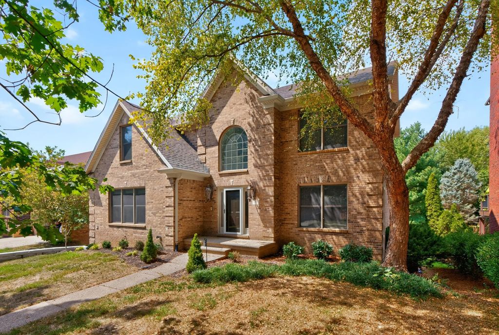 913 Belmere Drive, Lexington
