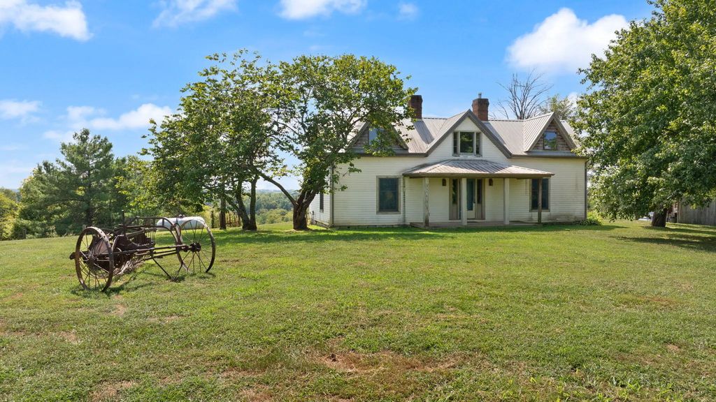 340 Henry Robinson Road, Harrodsburg