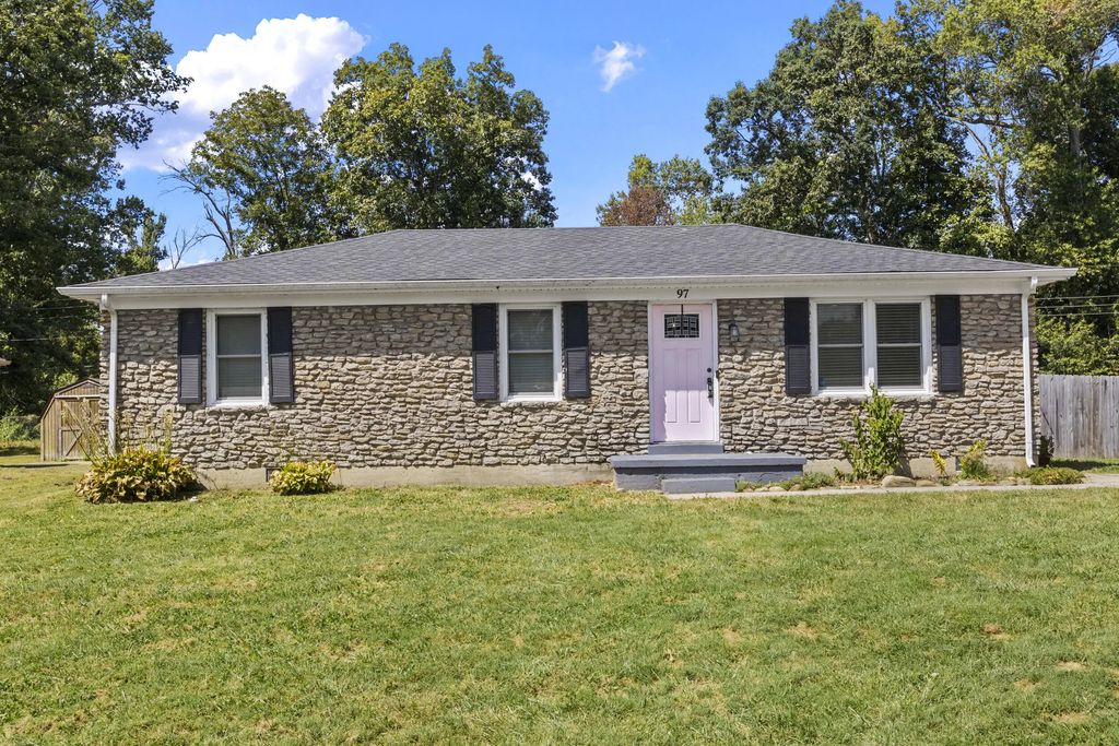 97 Strawberry Lane, Frankfort
