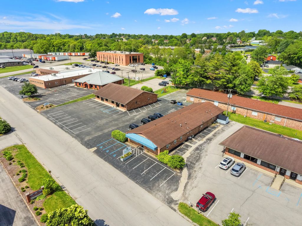 635 Comanche Trail, Frankfort