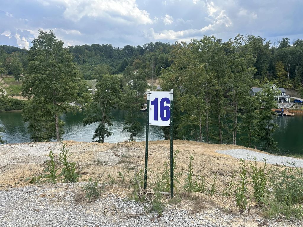 16 Lot Sleepy Hollow  Road Lot 16, East Bernstadt