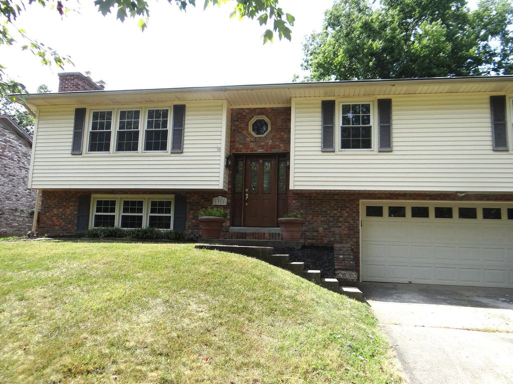 1928 Mint Julep Lane, Lexington