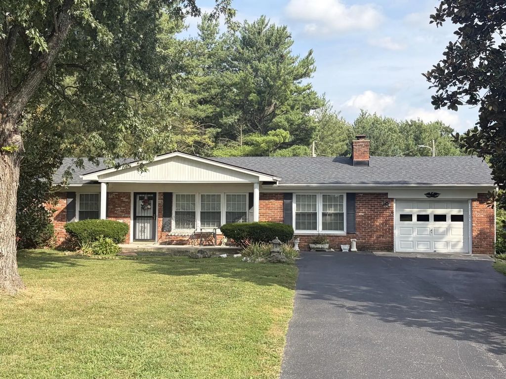 178 Schofield Lane, Frankfort