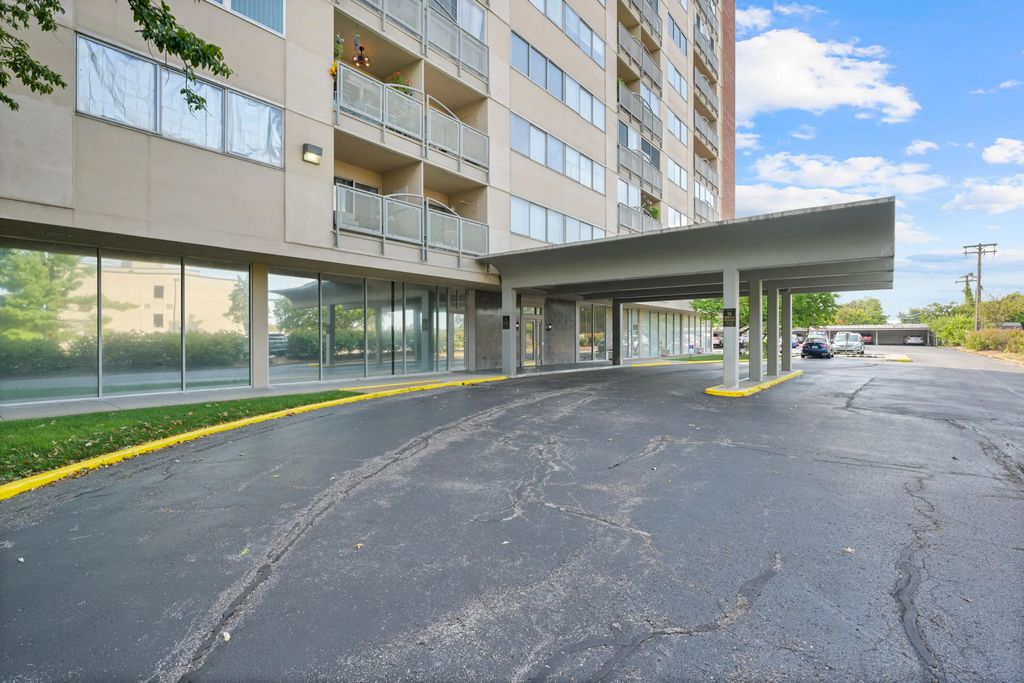 2121 Nicholasville Road 503, Lexington
