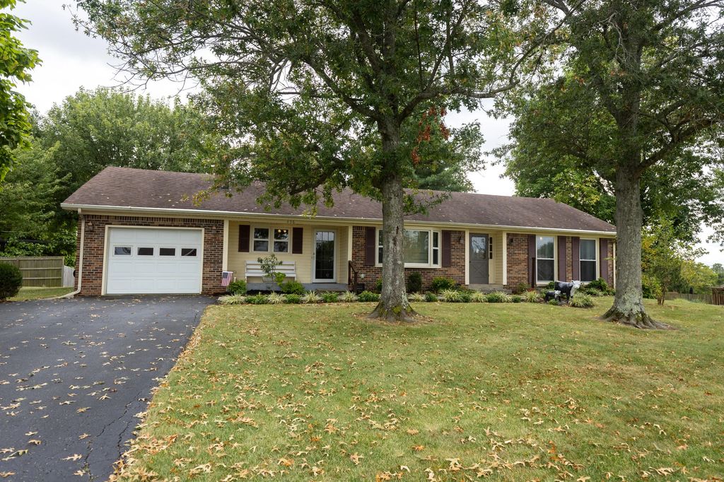 436 Arrowhead Drive, Harrodsburg