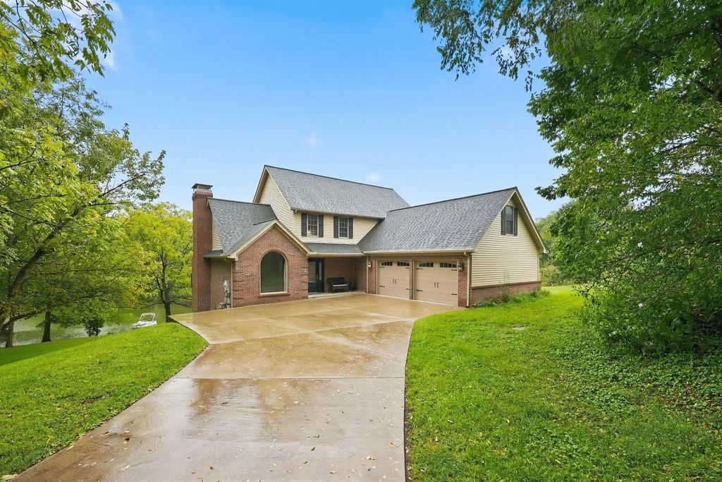 210 Mallard Point Court, Georgetown
