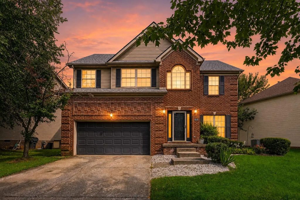 631 Brookgreen Lane, Lexington