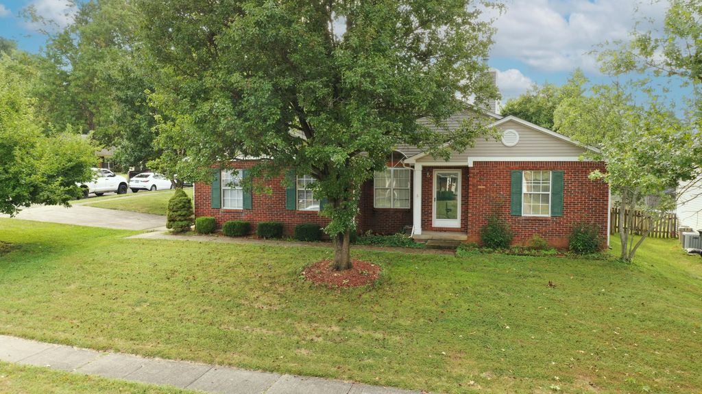1841 Haverwood Park, Lexington