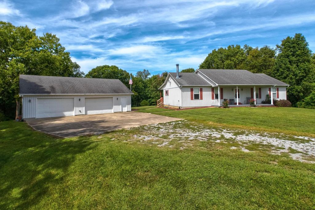 739 Martin Conway Road, Ewing