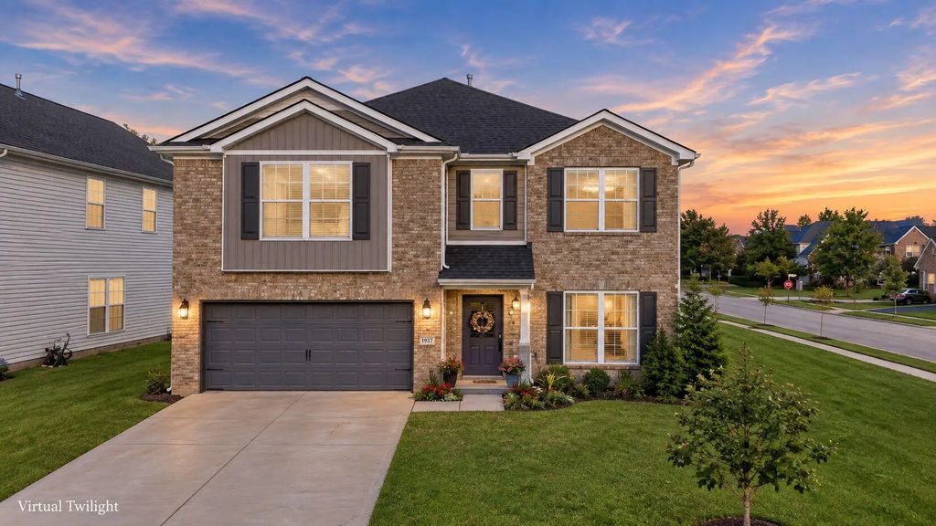 1521 Hayfield Flat, Lexington